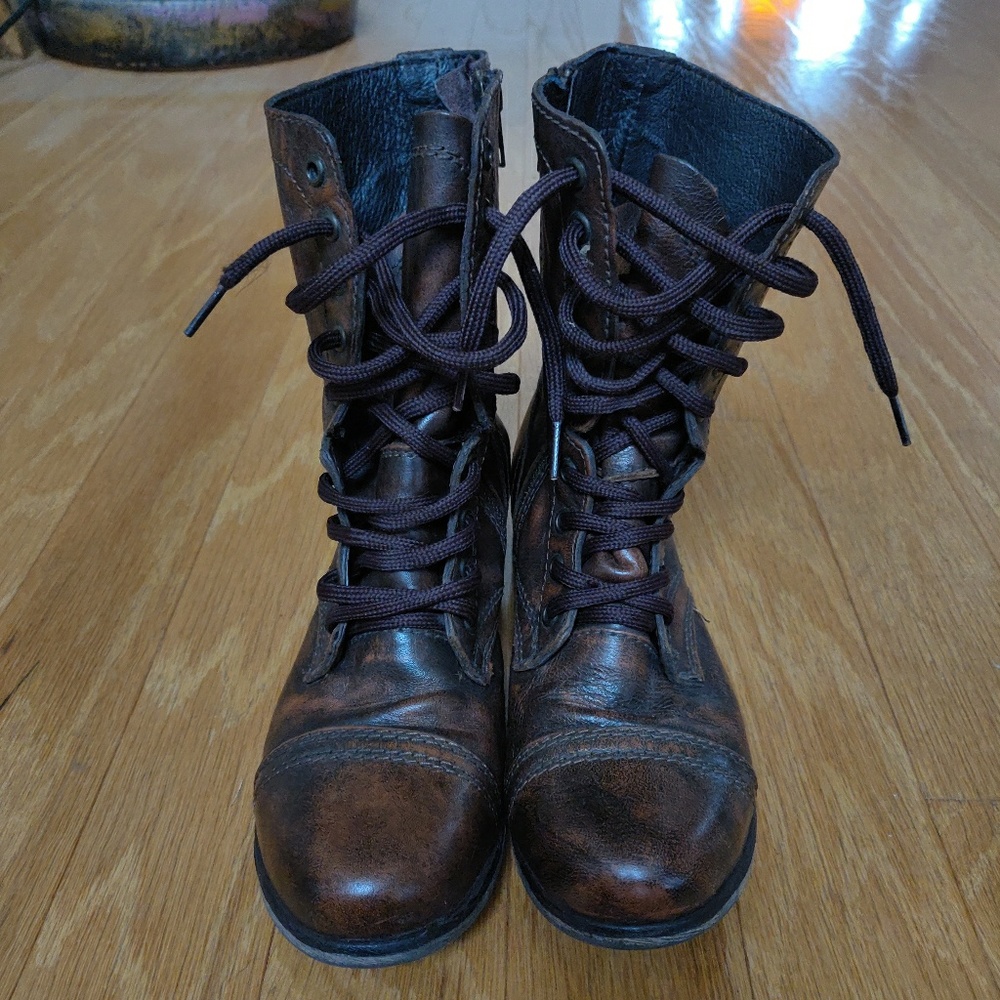 Steve Madden boots Sz 8